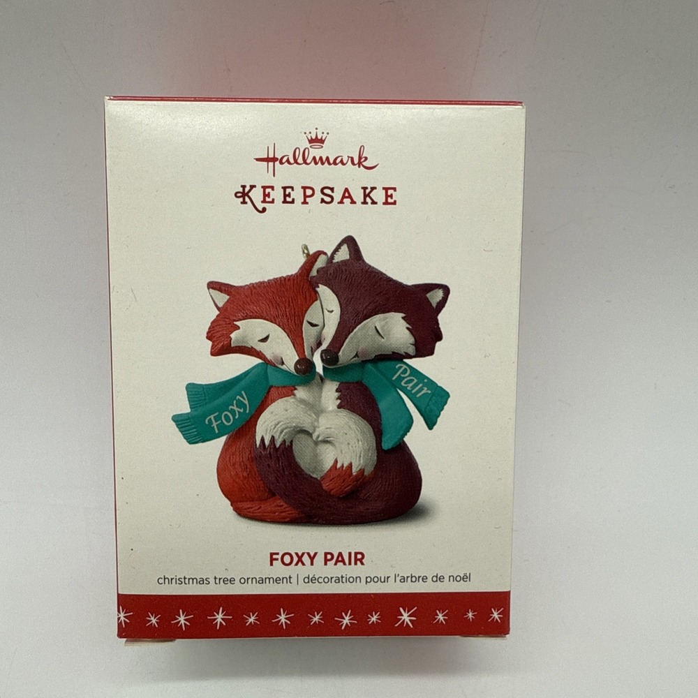 Hallmark Keepsake Christmas Tree Ornament Foxy Pair 2016 Animals Fox